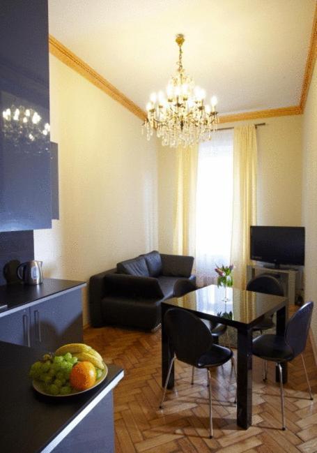 קרקוב Decameron Apartments מראה חיצוני תמונה